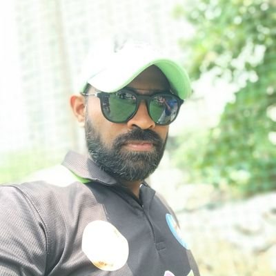 भारतीय, हिन्दू, ब्राह्मण, सरार दुबे, भाजपाई।
।। LAW GRADUATE।।
जय हिंद, जय भारत। राष्ट्रवादी इन्फ्लुएन्सर संघ (RIS)। राष्ट्रीय स्वयंसेवक संघ (RSS)