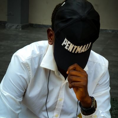 UPethval's profile picture. Christian||Photographer||Food Scientist...