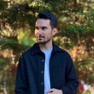 cvsmesut's profile picture. Benim bir hayalim, beklentim, varmak istediğim bir yer, olmak istediğim bir şey yok... yaşayıp gidiyoruz işte...