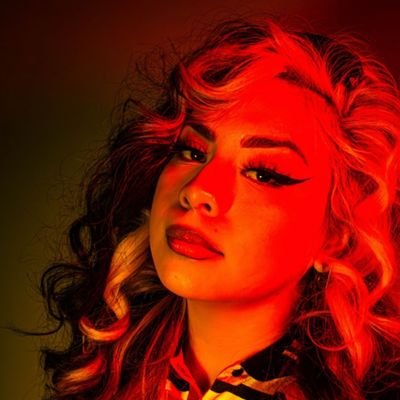 Trendychakra's profile picture. :¨ ·.· ¨: more feelings than words
 `· . 𐙚