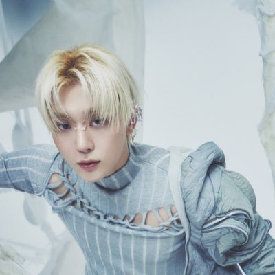 laalaalaalalat's profile picture. KPOP X ROBLOX