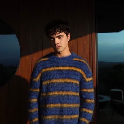 Alexanders35107's profile picture. 