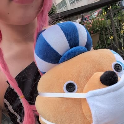 コスプレ垢 / 開始 2019.5.4のレイヤー / 2021.12.26からイベントにカメラ持参してる🔰カメラマン(仮) / 24歳 / ワクチン五回接種済み / 可愛い相方さん↬春曙すずねちゃん / ヘッダー撮影↬すずねちゃん / 詳しくはツイフィールをご覧下さい