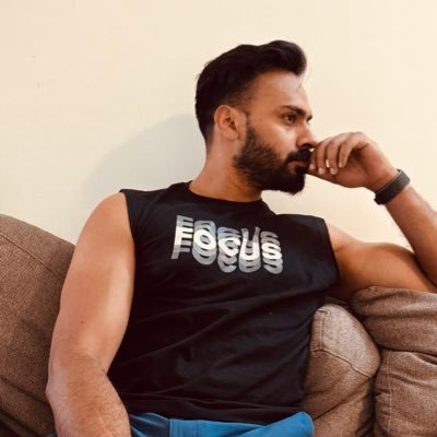 Love to post about fitness,tech and conspiracy theories 😎