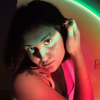 UK Gen-Z UGC Creator 📷 | 90+ Brands Trust Me | 4 Years in Digital Marketing | High-Converting Video Ads + Strategy 🧠 | 💖 cristina@spotlessugc.com