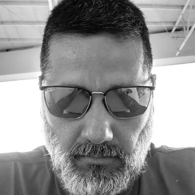Convencido de que sólo 7 años de universidad no son suficientes para aprender el hermoso arte de la medicina.
#OpinionesPersonales fruto de 49 años bien vividos