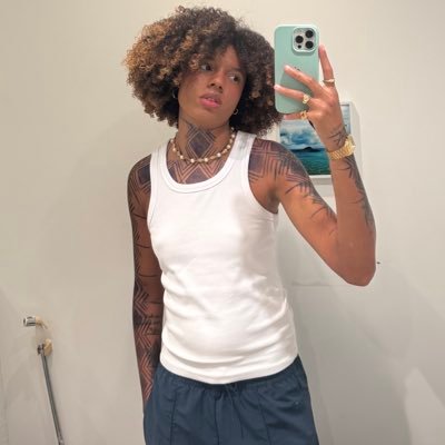 debsrussiel's profile picture. 💘