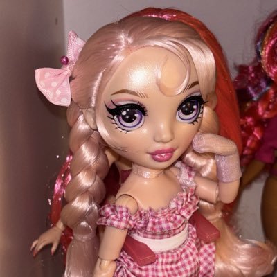 th3d0llDva's profile picture. 