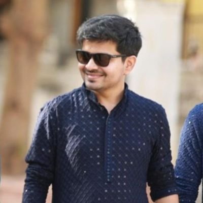 SparshDhand's profile picture. Strong views, weakly held!