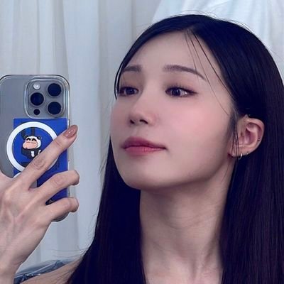 Panda🐼
🩷✨️Apink✨️🩷
In the future, I'll be a panda too.