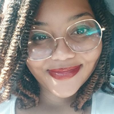 Bahamian | 🌈 | She/Her | English Lit, Book Design, & Media Literacy Nerd | Black Fantasy Scholar | Digital Humanist | Visual Communicator | Free 🇸🇩 🇨🇩 🇵🇸