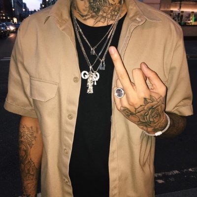 d58373982's profile picture. Creative mind | Passionate about design & innovation | Sharing thoughts on life