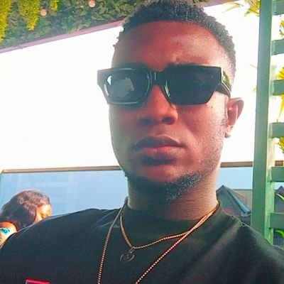 MakuochukwuSam5's profile picture. Music addict 💜💥