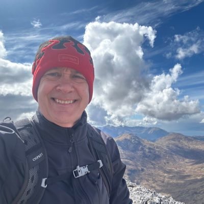 Crwt o Gymru🏴Welsh lad | Cyn diffoddwr tân ar lwybr newydd | Former firefighter on a new path🏴‘Cenedl heb iaith, cenedl heb galon.’