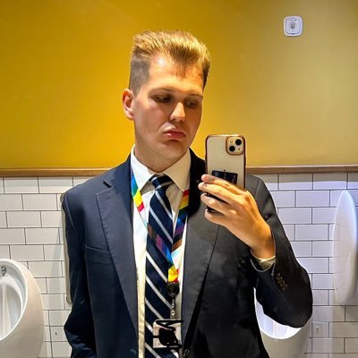 law graduate • always in westminster • views mine and mine only • rt ≠ endorsement • 🇬🇧🏳️🌈