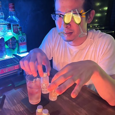 mwkn_rykt29's profile picture. 175/72/39 G スーツリーマン・既婚者の方好きです！ 乳首がエロスイッチなバニラ凸凹/飲み/カラオケ/旅行/バレー/スイーツ好き♪フットワーク軽めなリアル派。 ※最近は自炊&グルメ垢と化してます🍽