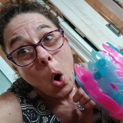 Daughter of a #RetiredDevilDog & #ElEdTeacher, PROUD Sister of a USN Chief ET
Christian Conservative & America FIRST Patriot🇺🇸🤙