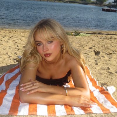svbrinaify's profile picture. #1 sabrina carpenter stan