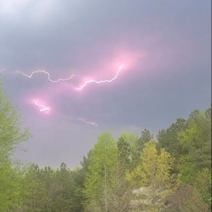 here4theweath3r's profile picture. 