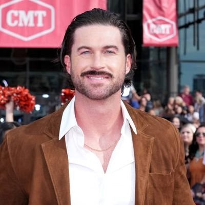 🦆 Singer/writer 🦆/hunter🦆/outdoors man Alabama to Nashville, my new album don't mind if I do is out now.