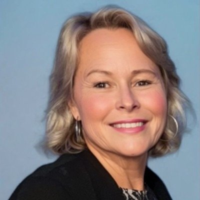 Innovative global partner marketing leader. Wife, mom, sister, friend, and endurance sports enthusiast! Views expressed are my own.