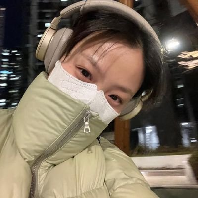 lzppzl921's profile picture. 😓