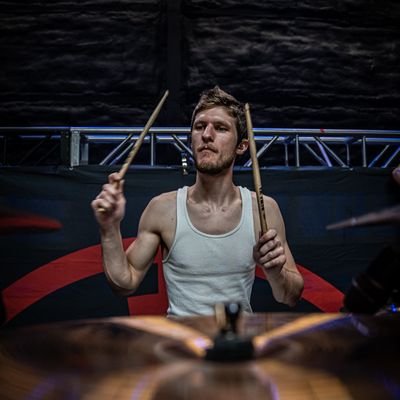 Drums for @Alustrium / @galacticempire8 / Ritual Division
29 // Pennsylvania
200 BPM isn't that hard.