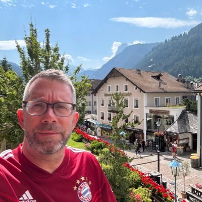 RockLoveChild72's profile picture. All music is derivative. Some just do it better than others.