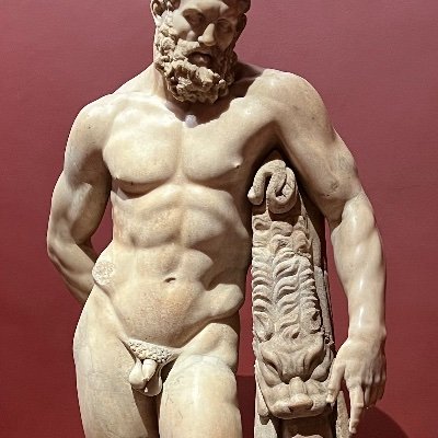 Must be 18+. Massage, hairy men and handjobs, preferably together 🔥….also a bit of voyeurism and straight guys getting serviced. Please DM for removal/source.