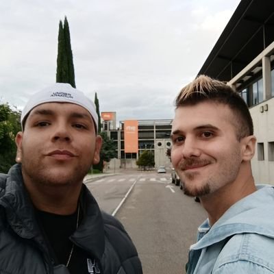 Animalista🐆, Cinéfilo🎥, Gamer🎮, Lector📚, Melómano🎧 y Seriéfilo💻
♓11.11.13👬💍🏳️🌈 🇮🇨 🇪🇦