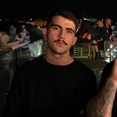 Ciaoxau's profile picture. 28🇮🇹|