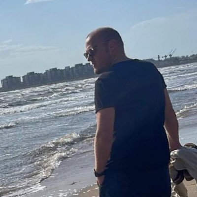 Puttejos82's profile picture. Målvaktstränare . Småbarnsfar . Arsenal FC, Cancerbesegrare