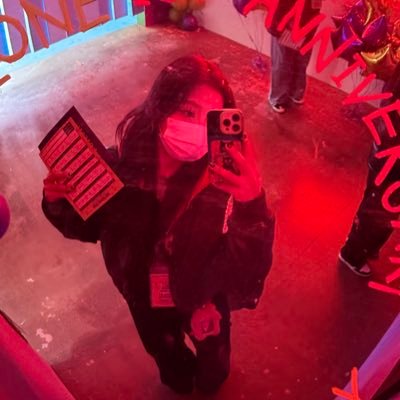 clclclya's profile picture. enfp；Mark的牙牙F