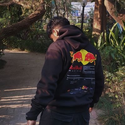 rxtik7's profile picture. everything brainrot, football and F1 here.
I like bikes and gaming too.