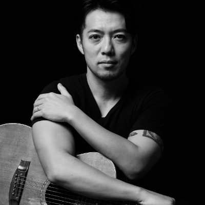 アコギ一本で生きるソロギタリスト。未経験→1年でソロギタリストに育てます👉https://t.co/irOAoClDA9 底辺ギタリストだった僕の人生を変えた「ソロギター」の魅力と練習法を配信。CDはこちらから→ https://t.co/j38r9beFwG