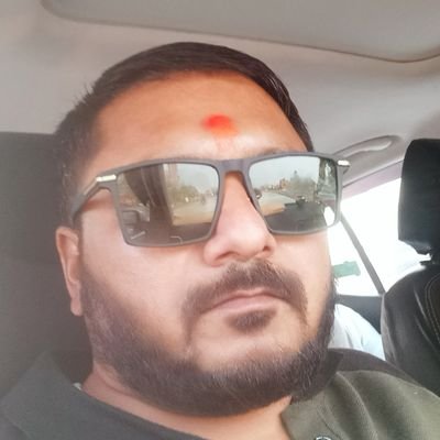 Vinay_live's profile picture. Senior Sub Editor/Chief Crime Reporter Hindi Daily #आज| Read Me in #BadiBol #बातूनीWarrior #बतकहीबाज | रिट्वीट और लाइक से संस्थान की सोशल डिस्टेंडिंग है।
