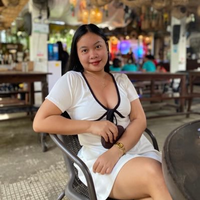 dyeymidyaps's profile picture. I'm J, and I love J. 🐷 mie