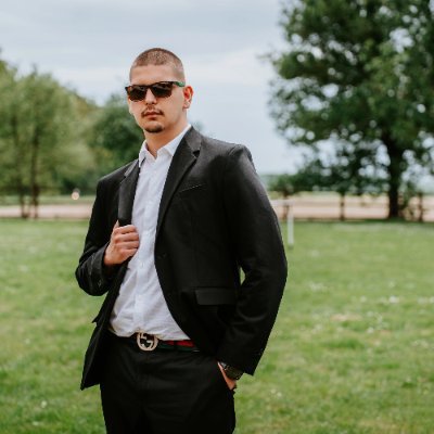 lukas4253g's profile picture. I'm/Him