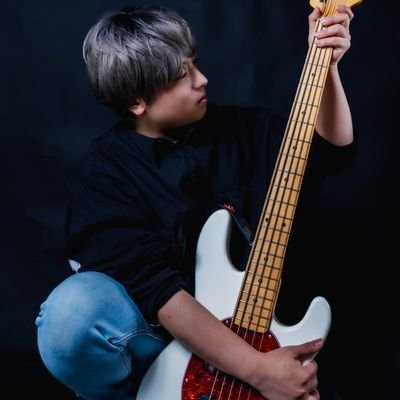 ◼所属先◼
【バンド → @4rcanova_JPN Ba.】
【劇団 → @s_oyashirazu 音響】
西本りみさんを応援している社会人。
Like→FF14、BanG Dream!、WS、ポケモン、あおぎり高校、ホロライブ、HIMEHINA、日本酒、ダーツetc...
#つれてってこりみりみ #りみ友