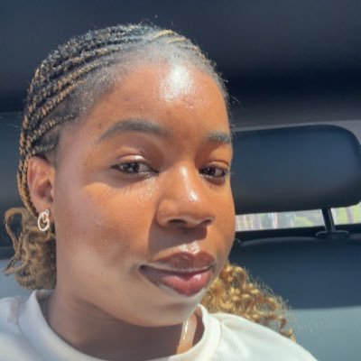 •backed by the Almighty God/ Pharmacist/Skincare lover•