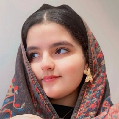 سأكون وزيرة 🇸🇦
I will be a minister 🌟
صانعة محتوى | مقدمة برنامج #Lindapedia | فويس أوفر | متحدثة عدة لغات🇹🇷🇲🇫🇯🇵 🇬🇧 🤏🏼 | مبرمجة