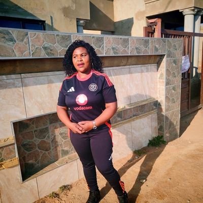 lungilemazibuko's profile picture. love watching soccer