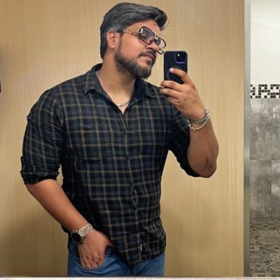 Building @scalewithwordss
A fitness coach, biker, caffeine lover and Ai enthusiast !!