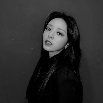 𝓡oleplayer ⛧ 𝘀𝗵𝗶𝗻 ' 𝟐𝟎𝟎𝟑 !! ▸ 사랑해. 𝒔𝒉𝒊𝒏 𝒚𝒖𝒏𝒂 (n.) person whose makes someone 𝐛𝐥𝐮𝐬𝐡 and extremely 𝐡𝐚𝐩𝐩𝐲ᵎ