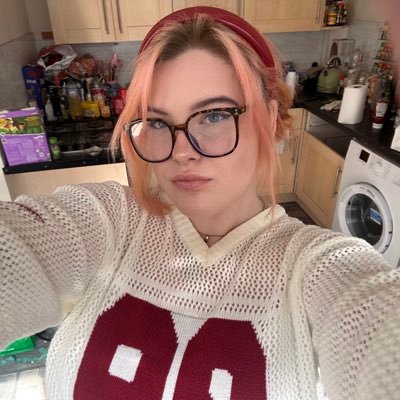 21. brighton. content producer for @jacksepticeye business enquiries: connie@luvconnies.co.uk 💌