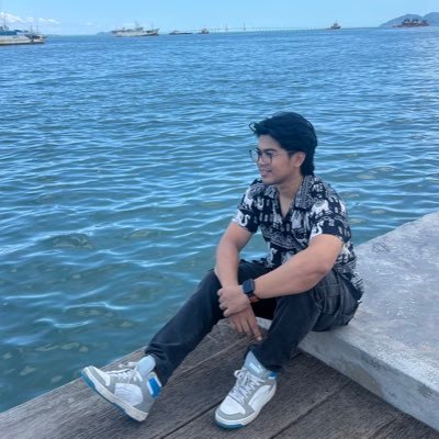 SyahmiHareez's profile picture. “the world doesn’t revolve around you”