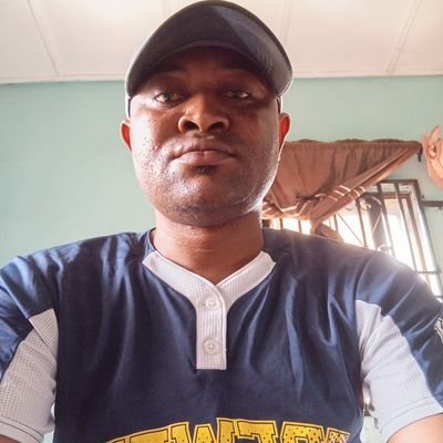 Emmanue79471687's profile picture. 