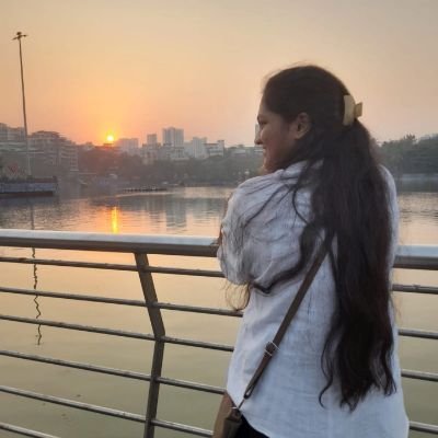 niyati_sawant's profile picture. Sometimes happy🙂