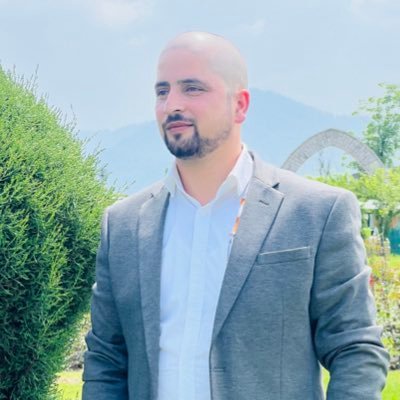 thinkwithUwais's profile picture. Entrepreneur | Edtech |  IIM Jammu Almuni | CEO Founder @thinkwintech @akwofoundation @think_digital_1