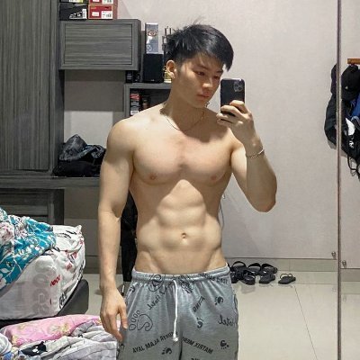 KhiwK11835's profile picture. 